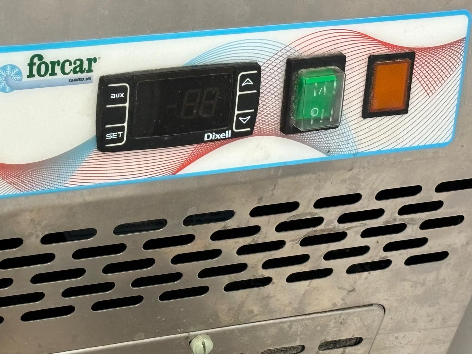Masă frigorifică industrială