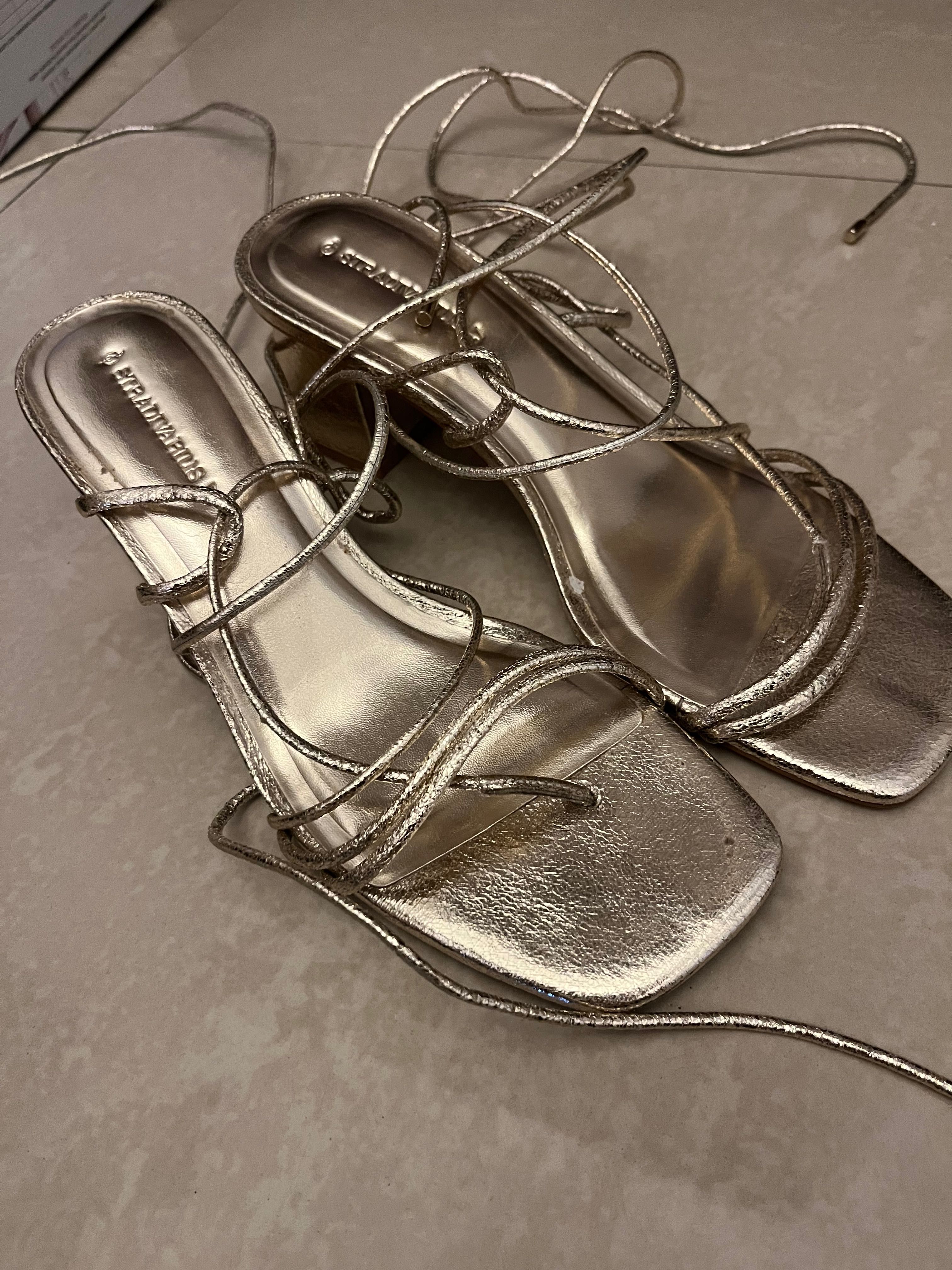 Sandale aurii, masura 37, Stradivarius
