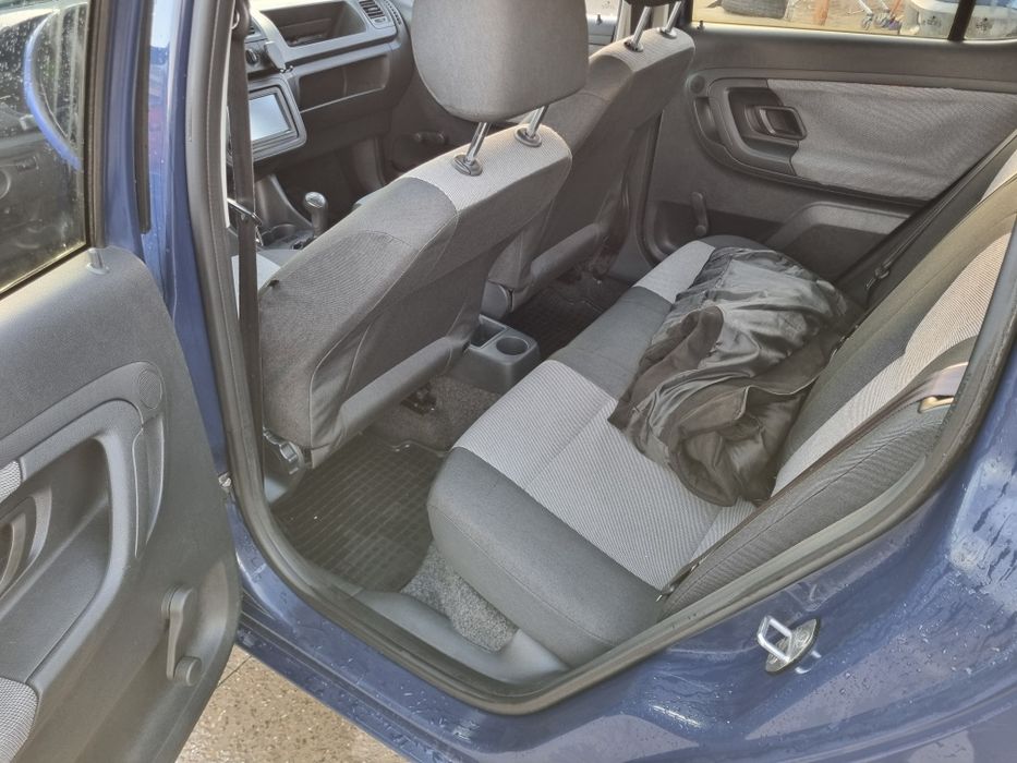 Skoda fabia 1.6 tdi 2012