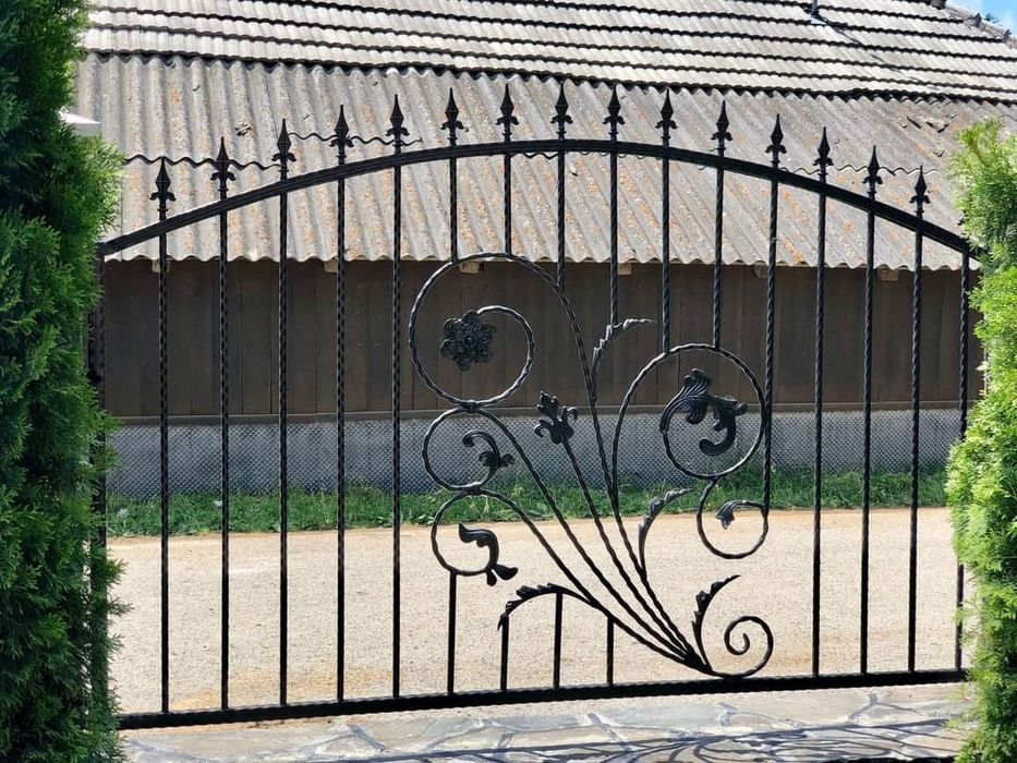 Confecții metalice