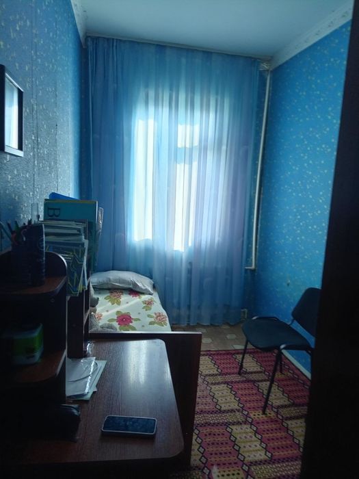 3 xonali uy sotiladi