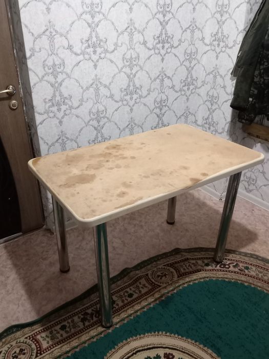 стол для кухни 01