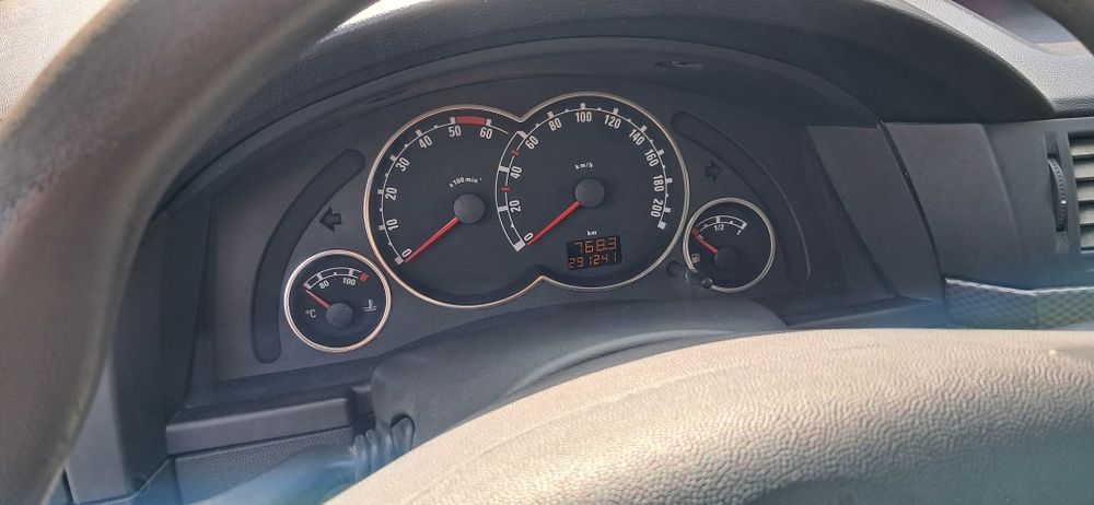 Vând Opel meriva A 1.7 cdti