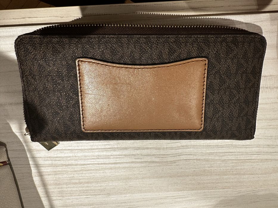 Портмоне Michael Kors и Furla