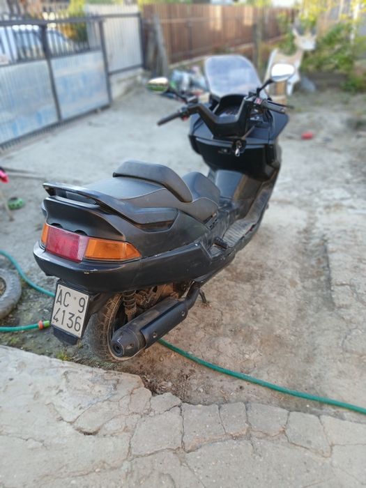 Vând sau schimb.  Preț 2700 lei neg