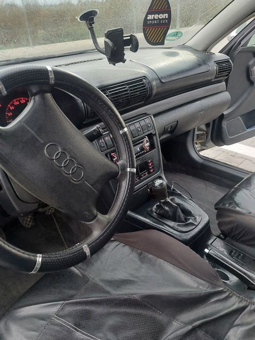 Vând Audi A4 b5 1.9tdi