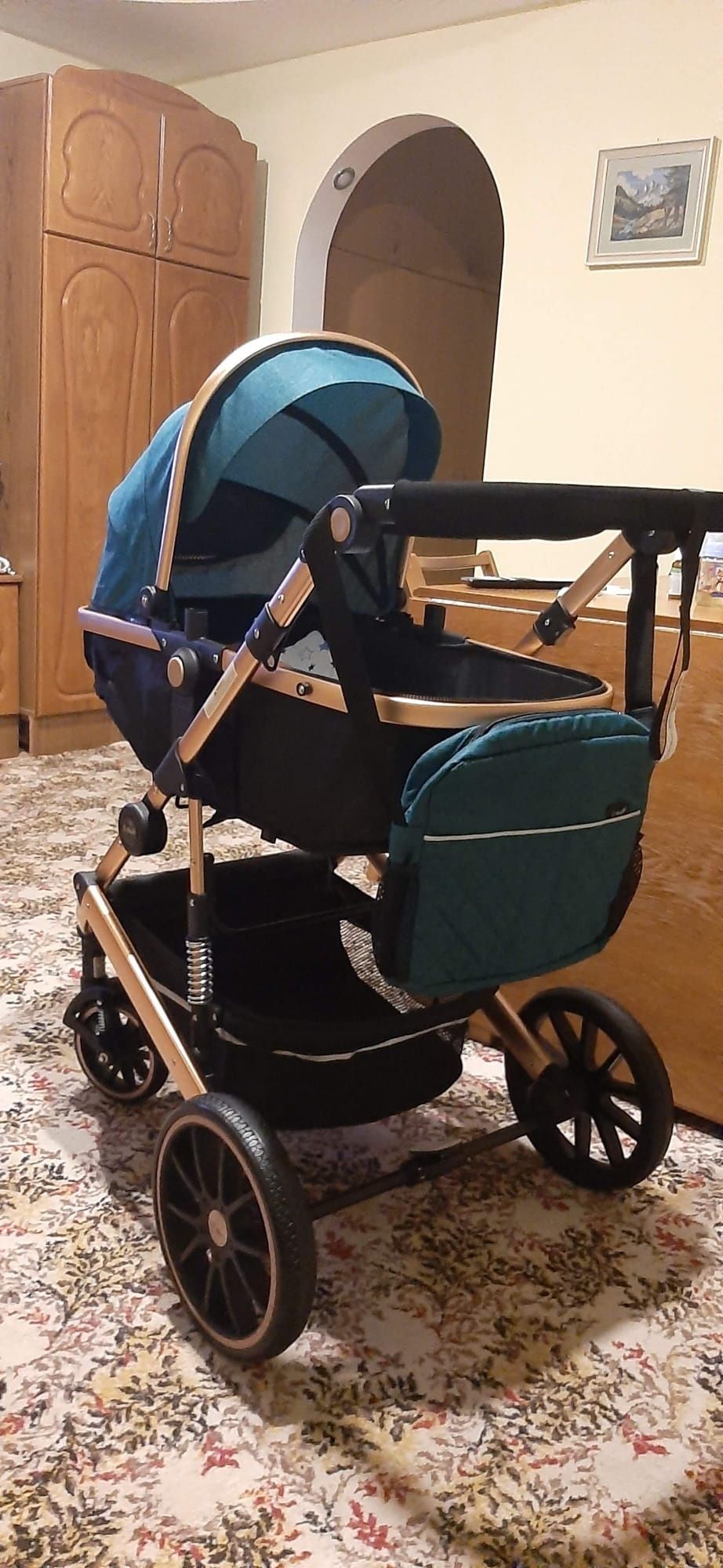 Carucior 2 în 1 cu suspensii