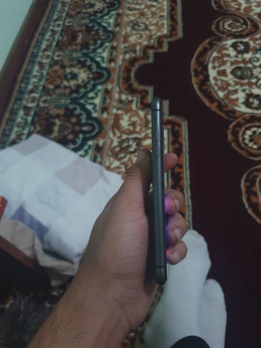 iphone 11 128/ tali