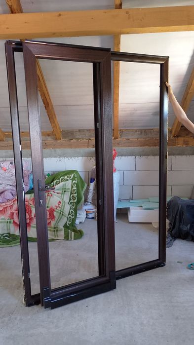 Vând 2 culisante PVC