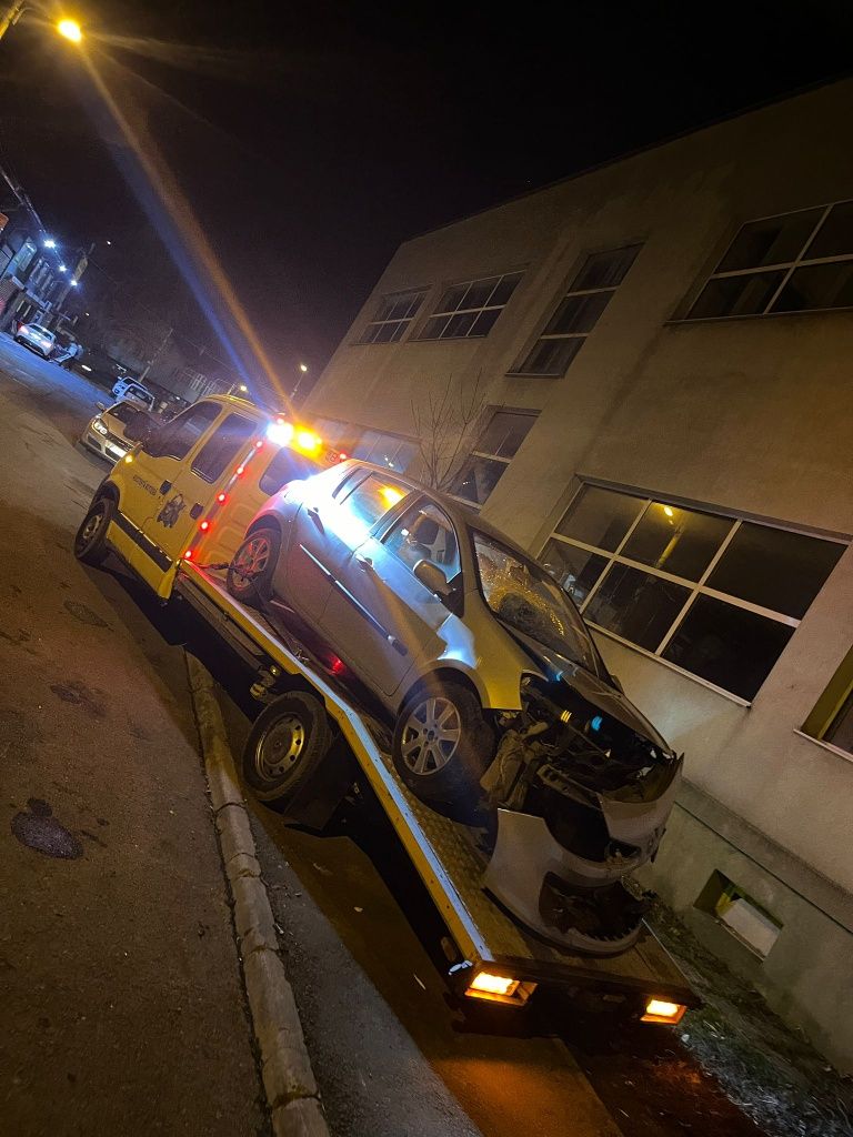 Vând auto platformă Renault Master