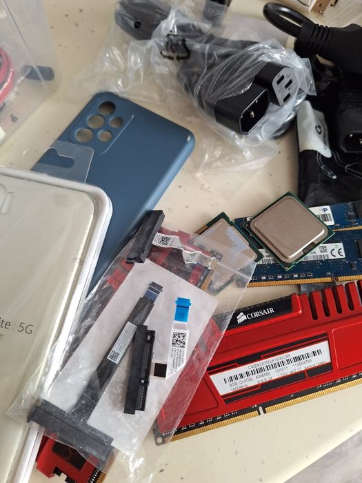 Retilistică adaptoare cabluri ram pc