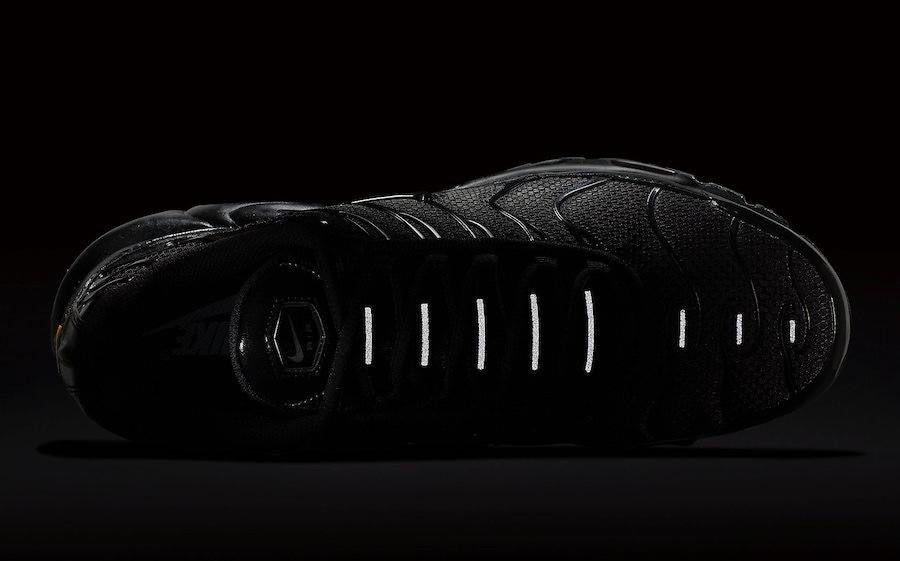 Nike Air Max PLUS TN TRIPLE BLACK - Разпродажба* 45 -ти номер