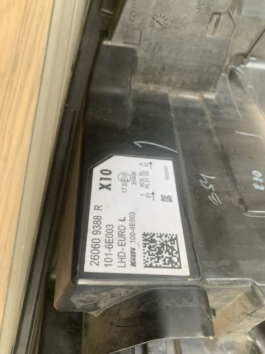 Far Renault Zoe facelift partea stanga dupa 2018