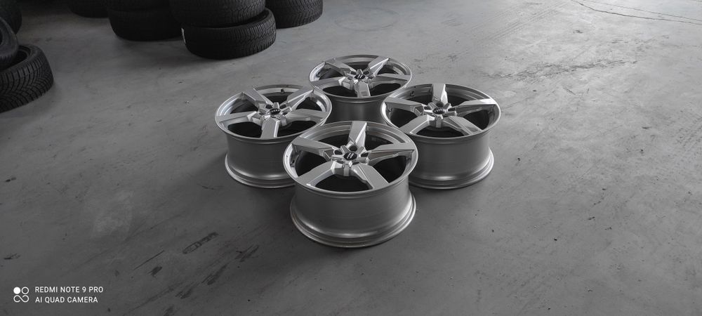 Vând jante NOI AUDI SPORT R19