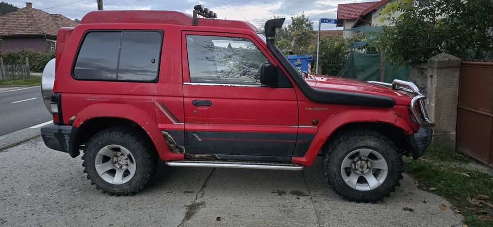 Vând Mitsubishi Pajero, 2.5 Diesel