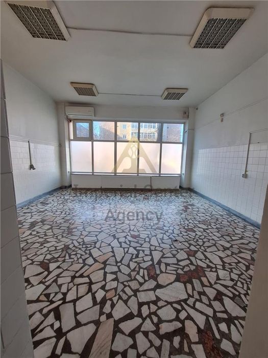 Spatiu  Comercial de VANZARE in Onesti