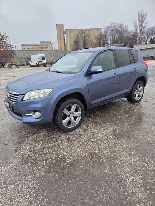 Тойота RAV4  2,0 4*4 Бензин