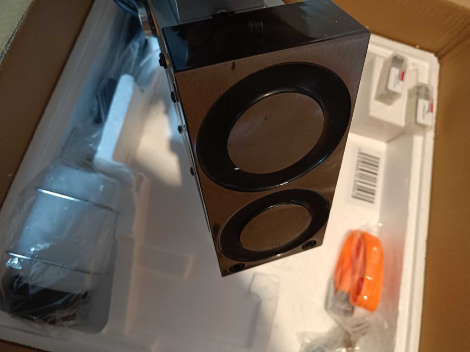 Mașina Industriala de găurit cu talpă magnetica Makita HB 350+Carote