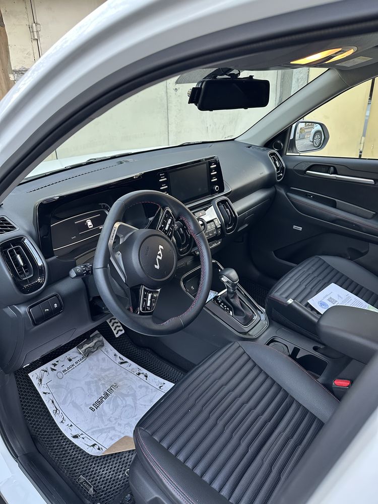 Kia Sonet Full 2024