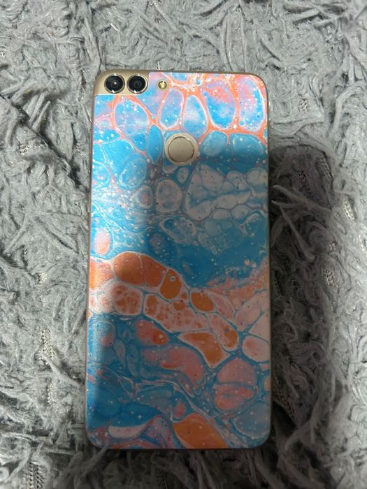 Продам телефон хуавей