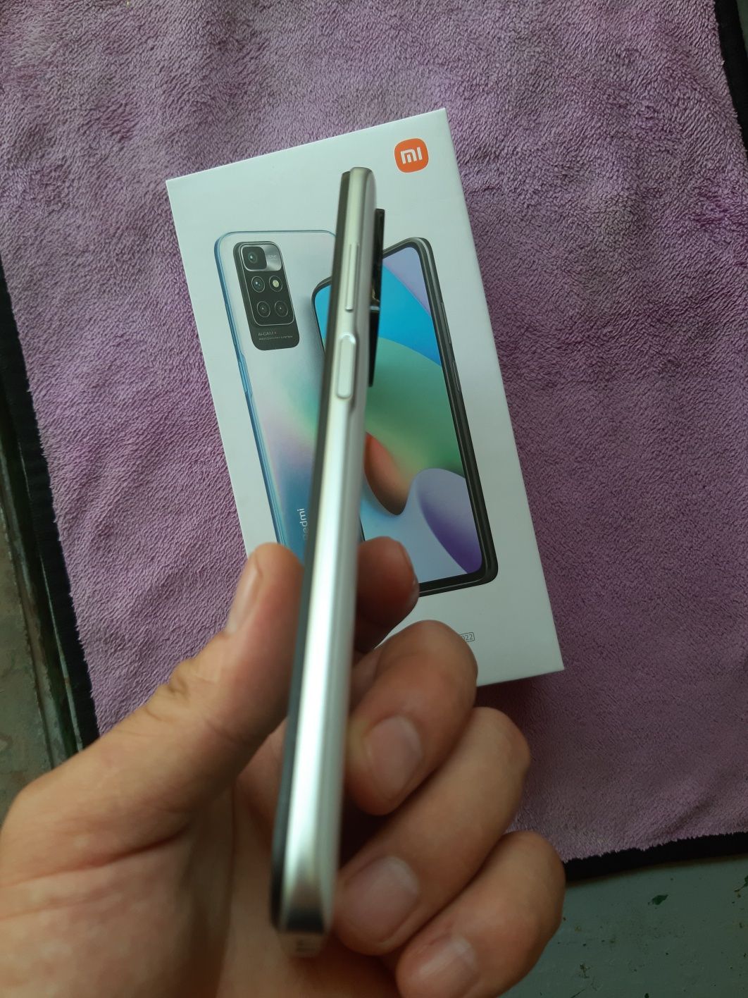 Redmi 10 ideal plus xolatda karobkadan ochilgandek tiribdi