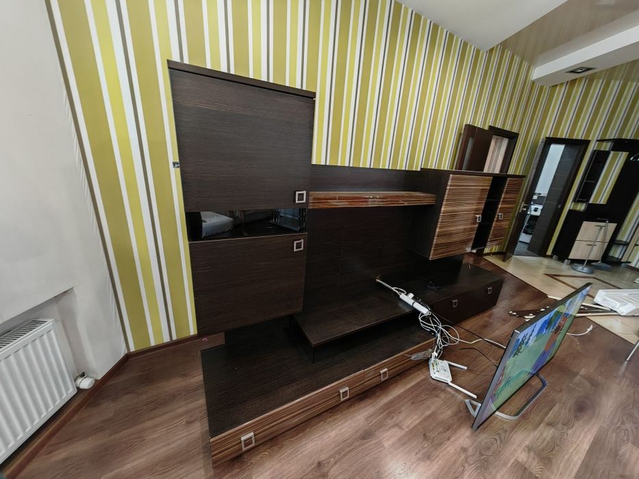 Горка для зала( комплект мебели)