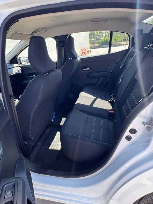 Inchiriere/Inchirieri Auto/Rent a Car DACIA LOGAN CVT