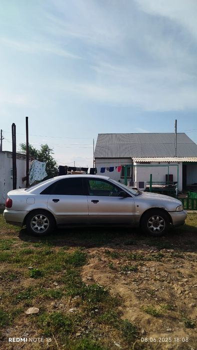 Машина сатылады ...