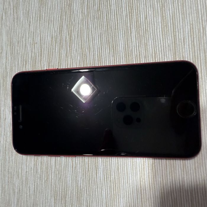 iPhone SE2 Product Red 64GB