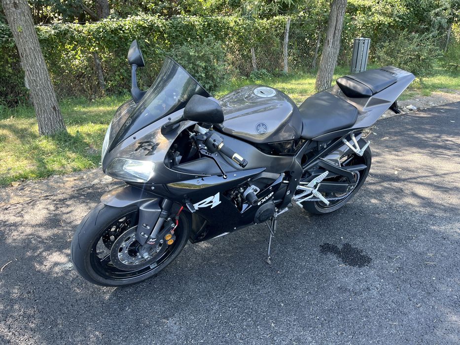 Yamaha R1 RN09 2002/ Variante auto