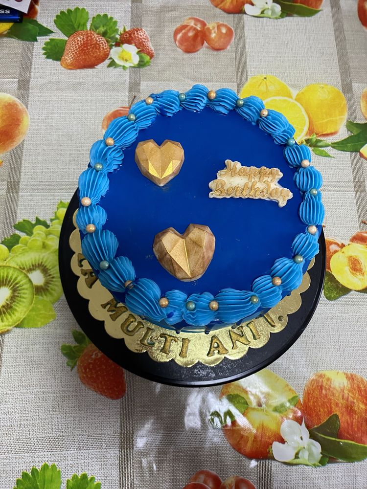 Torturi homebaked-tort cu coronita