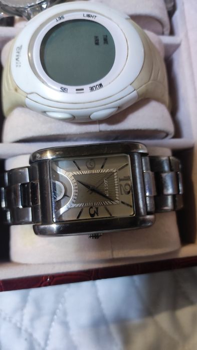 Cutie piele noua depozitare ceasuri cu tot cu ceasuri