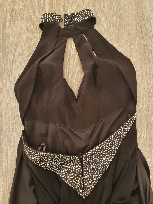 Официална черна рокля