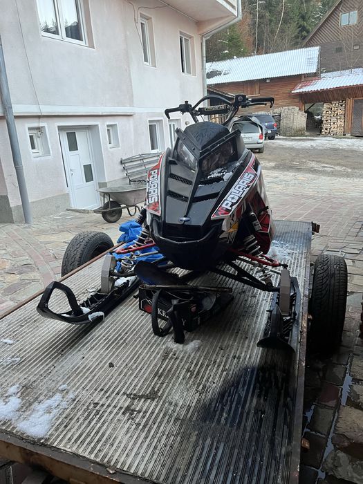 Vand snowmobil polaris assualt cu un piston blocat