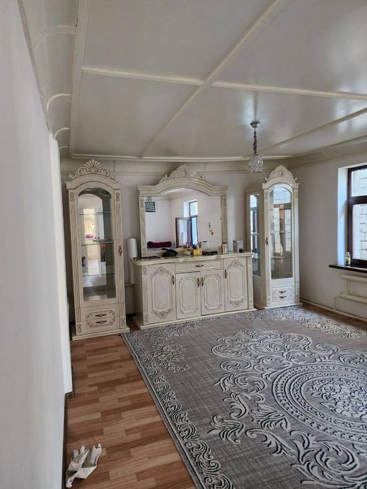 Продаётся Спальный гарнитур комплект