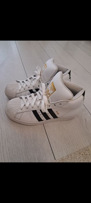 Adidasi ghete adidas super star marime 35 36 cu cm
