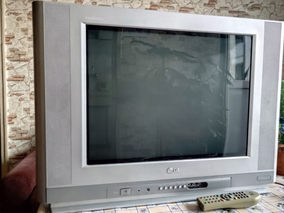 Телевизор LG Flatron 21