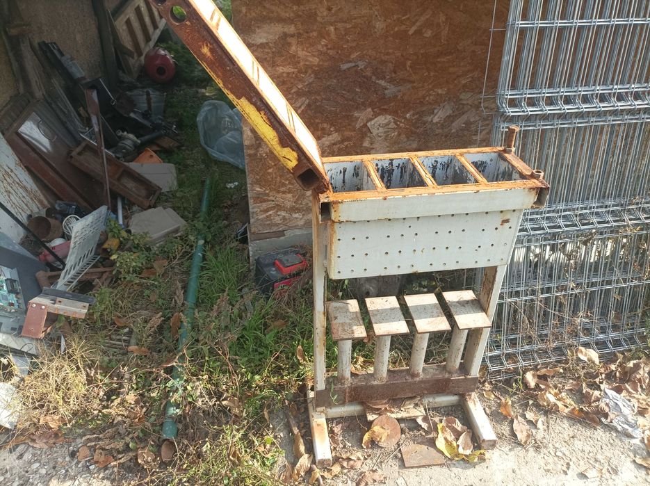 Presa brichete hârtie si rumeguș