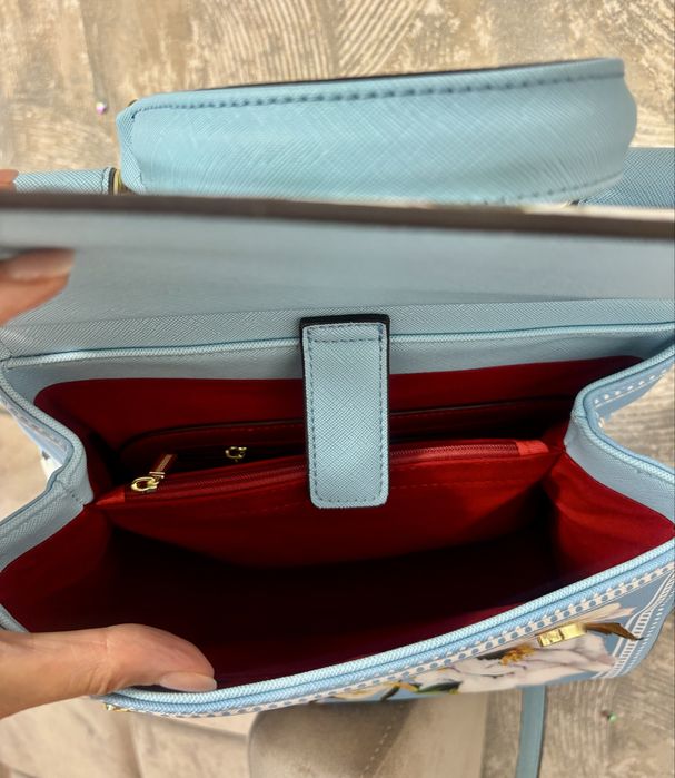 Poseta deosebita cu flori