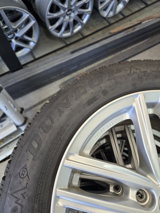 1 Брой 215/60/16 Dunlop 8,5mm