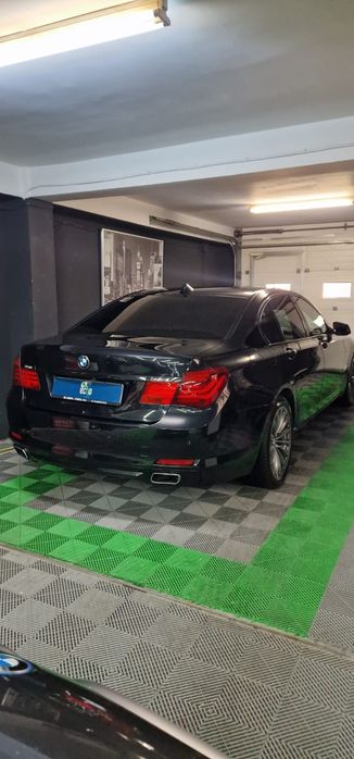 BMW seria 7 BMW F01 740d xDrive 306 CP  Euro5