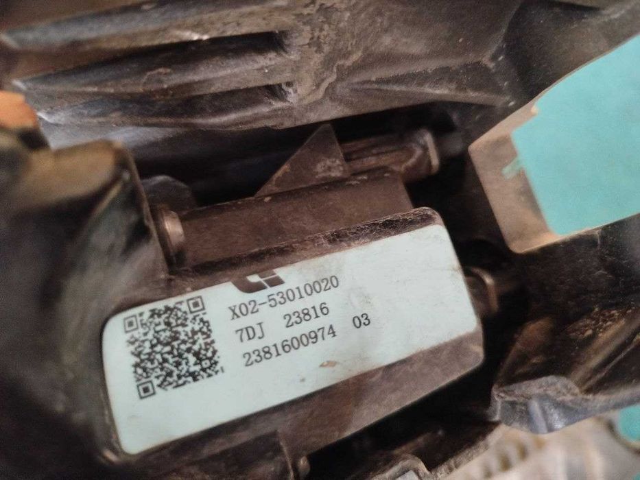 L 9 oldi yon tomn farasi o`ng va chap sotiladi