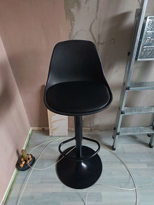 Бар стол от еко кожа