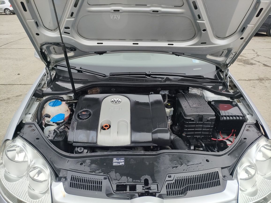 VW Golf 5 1.6 FSI