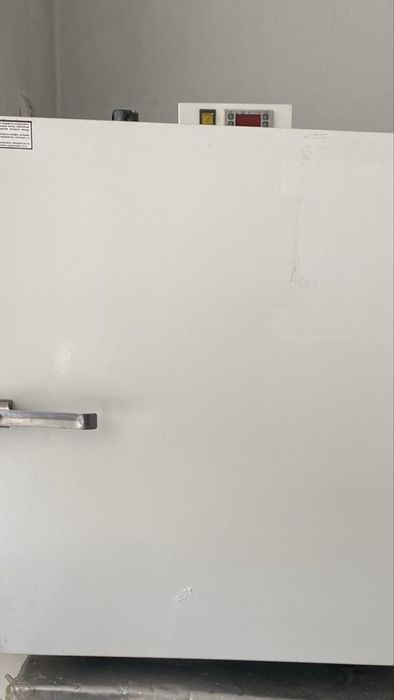 Продам сухожарочный шкаф новый