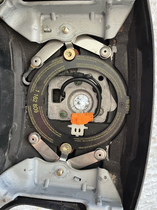 Волан с еърбег за BMW E36