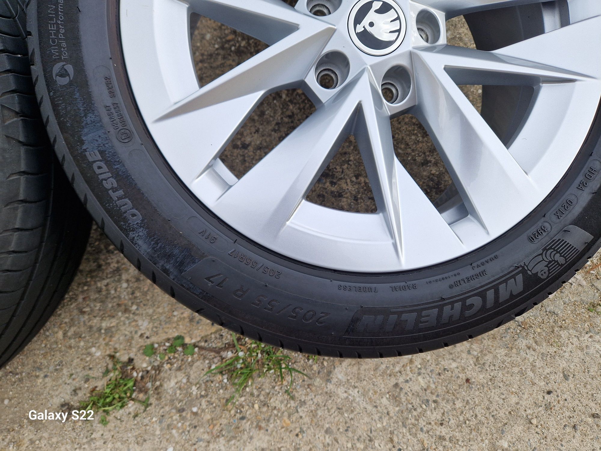 Jante Skoda Octavia 4 anvelope vara 205 55 17  Michelin