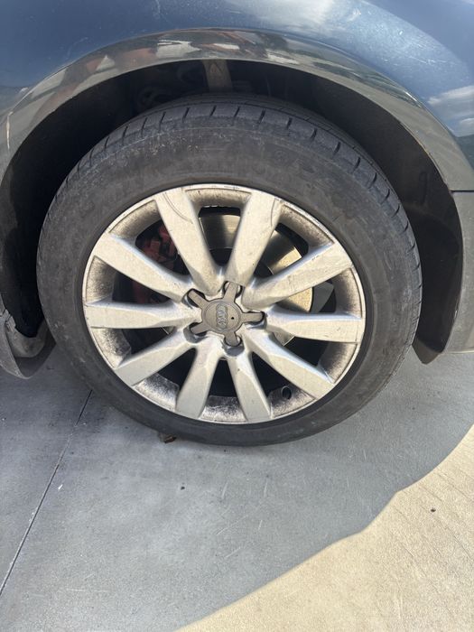 Audi A4 На части