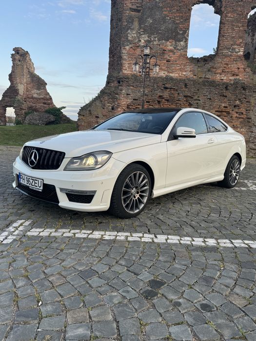Mercedes Benz C Class Coupe 2011