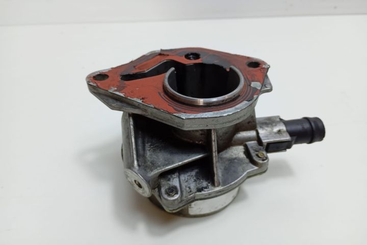 Pompa vacuum 1.5 dci Dacia Logan prima generatie seria